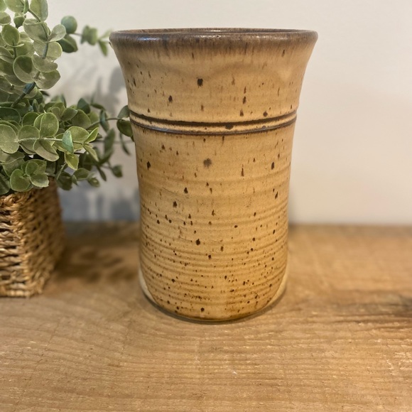 Beautiful Pottery Wine Chiller - Picture 2 of 6